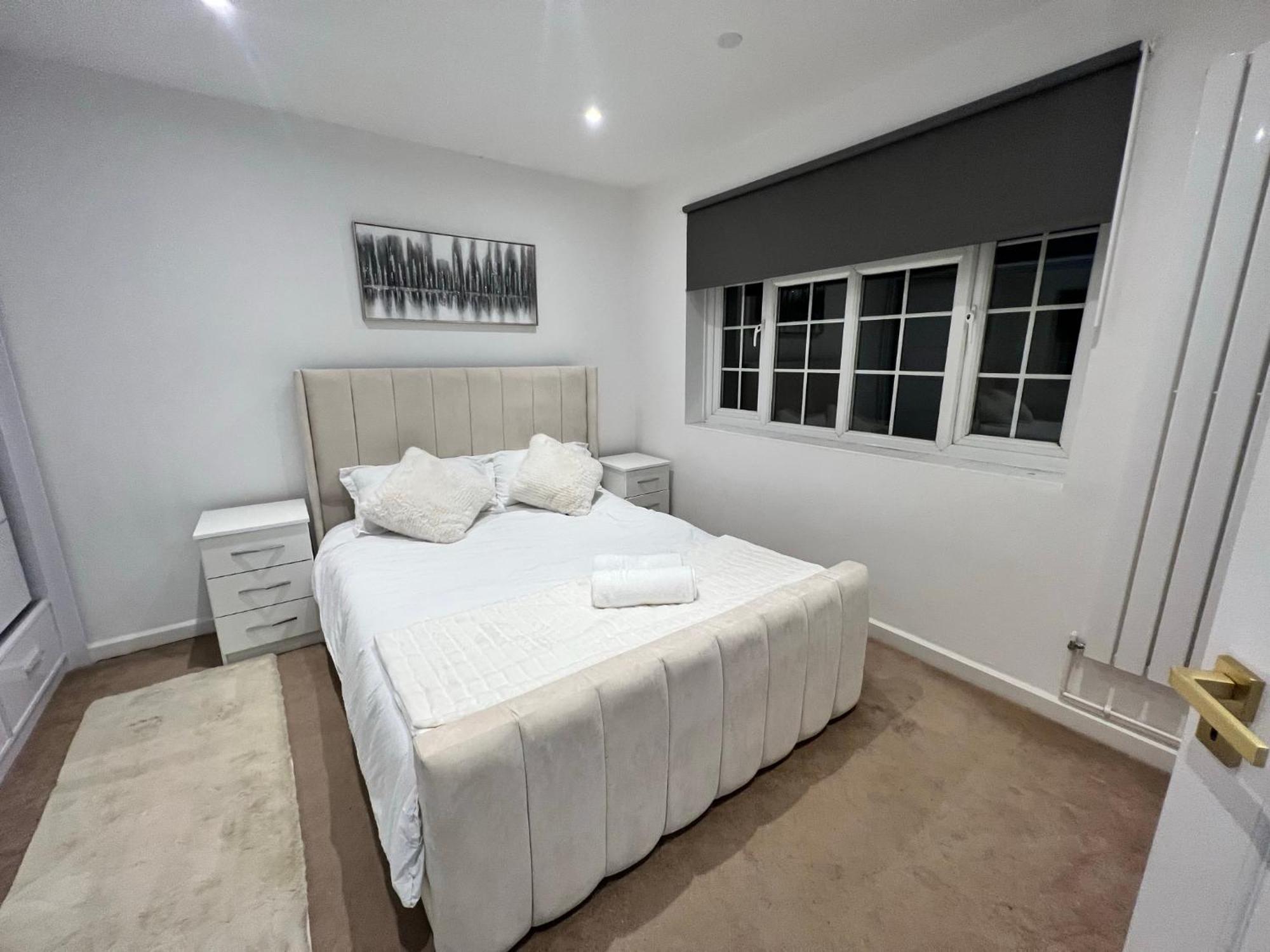 Premium Private Apartment Minutes To Central Londen Buitenkant foto